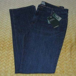Women's L.L. Bean 16 Medium Tall Jeans Favorite Fit NWT-$59.00.
